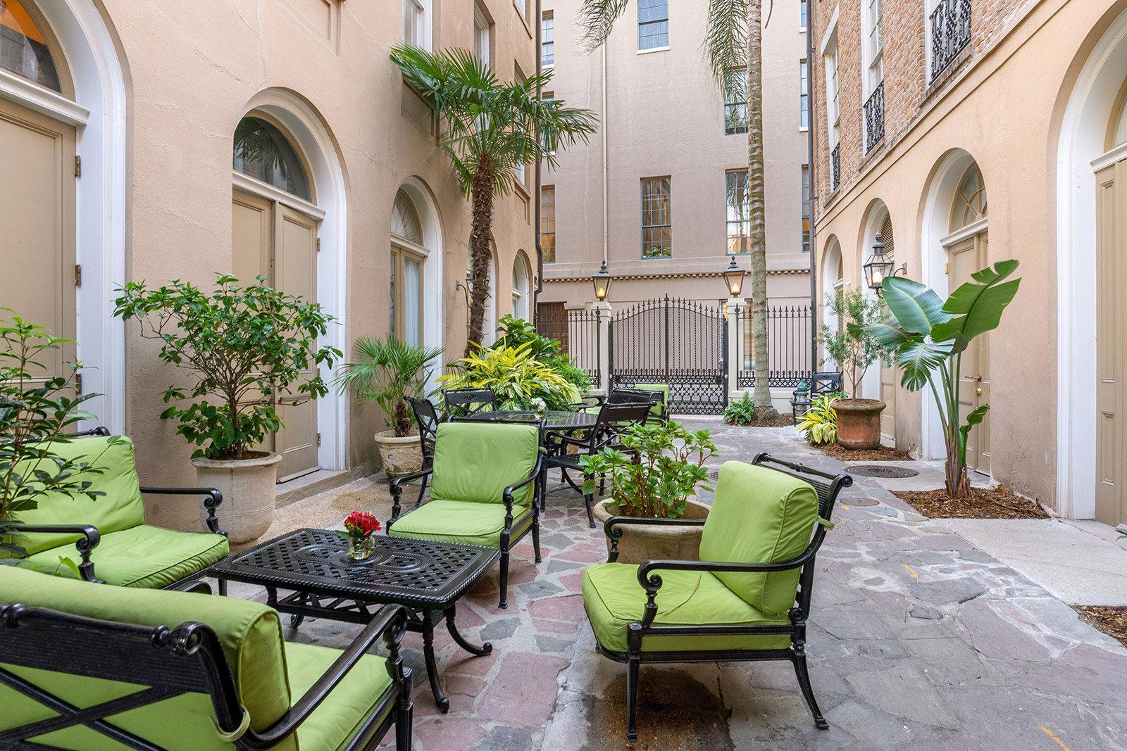 Voco St James Hotel By Ihg New Orleans Exteriör bild