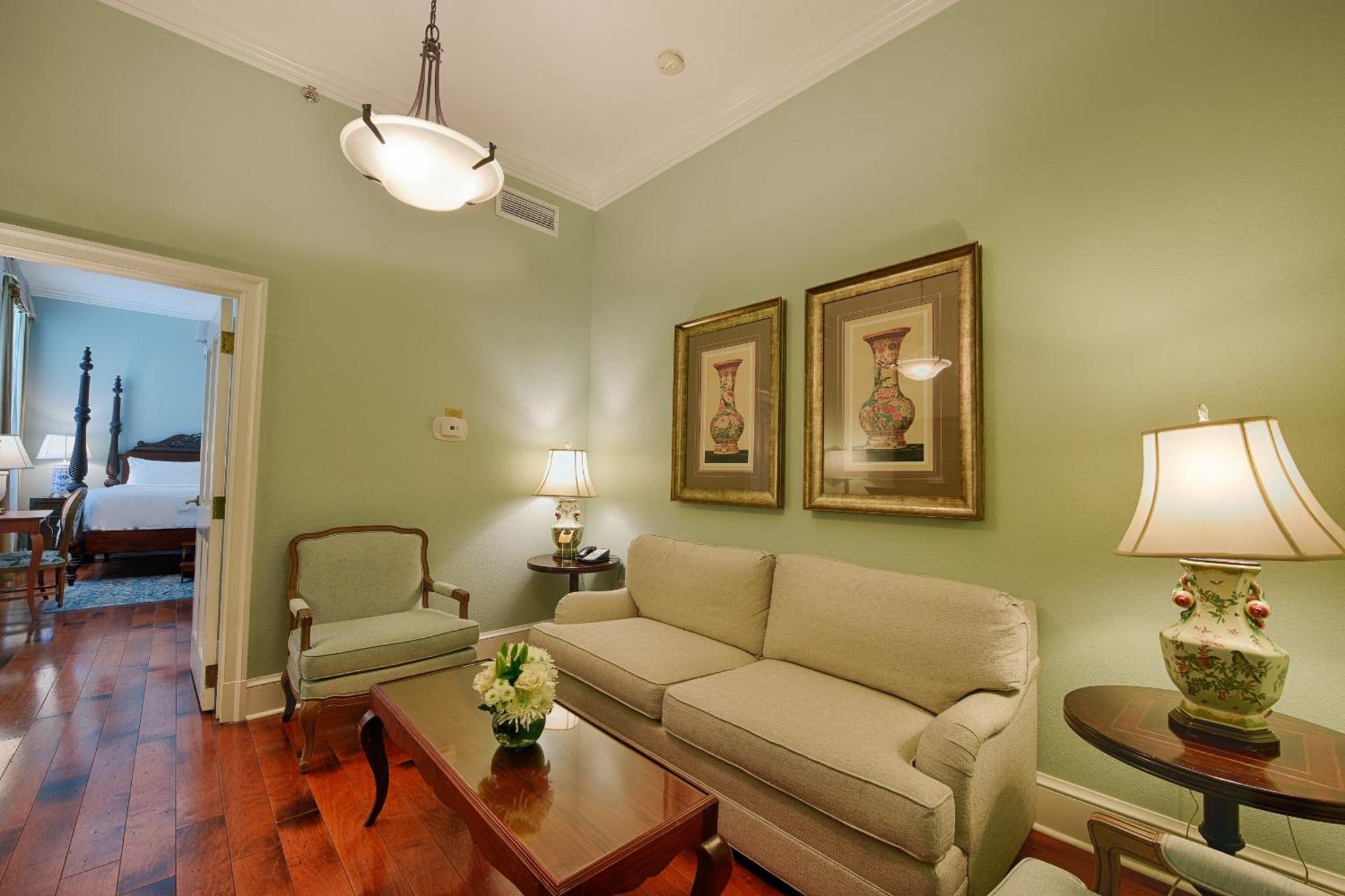 Voco St James Hotel By Ihg New Orleans Exteriör bild